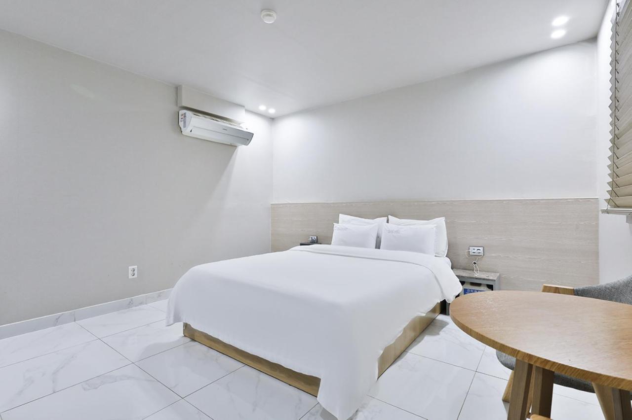 Shire Hotel Busan Station Bagian luar foto