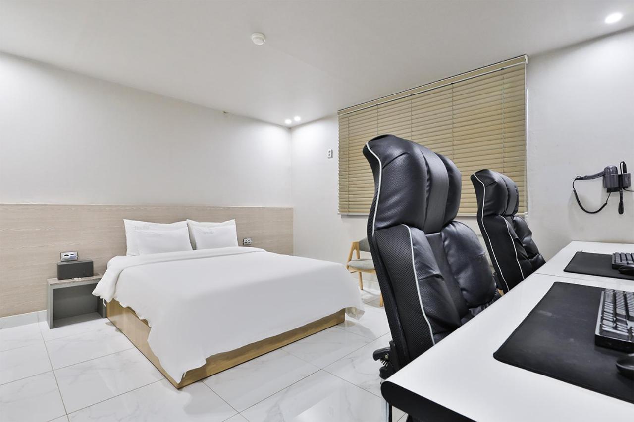 Shire Hotel Busan Station Bagian luar foto