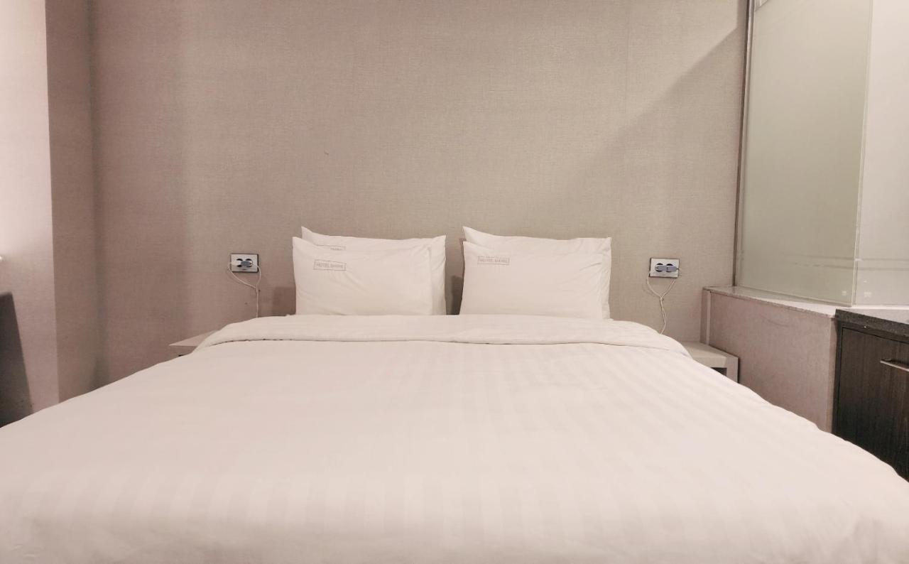 Shire Hotel Busan Station Bagian luar foto